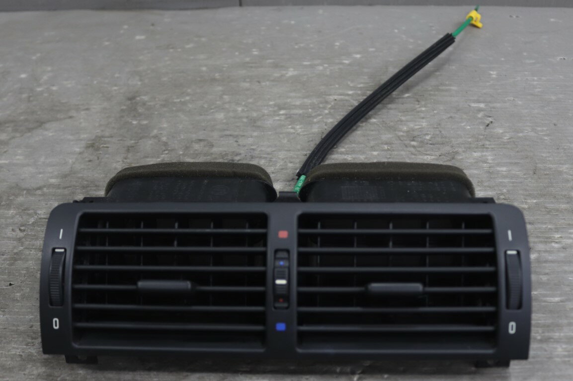 BMW 320i セダン 3シリーズ 右H(E46) 純正 破損無 センターエアコン吹出口 AC吹出口 p059901 中古20251217