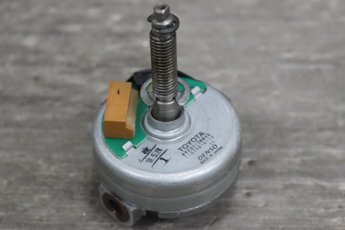 クラウン エステート ロイヤルサルーン 前期(JZS175) 純正 デンソー チルトモーター 電動モーター ステアリングコラム 89231-30040 p060035 中古20251222 3