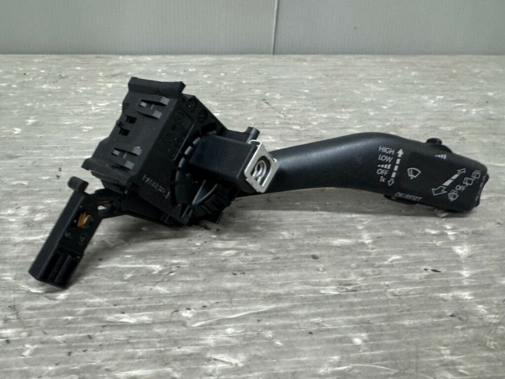 樂天商城 - VW ゴルフ6 ヴァリアント(1KCAX 1K 5K) 純正 破損無 動作保証 ワイパースイッチ p051527 中古20241229