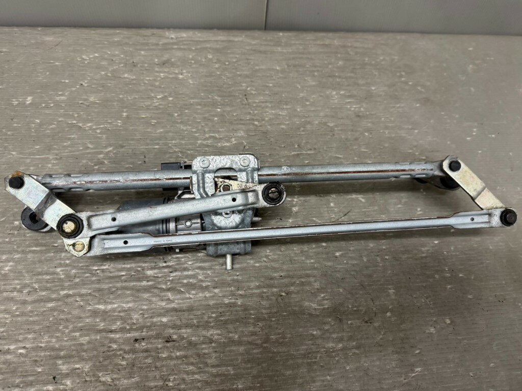 乐天商城 - VW ゴルフ6 ヴァリアント(1KCAX 1K 5K) 純正 破損無 動作保証 ワイパーモーターリンク フロント p051528 中古20241229