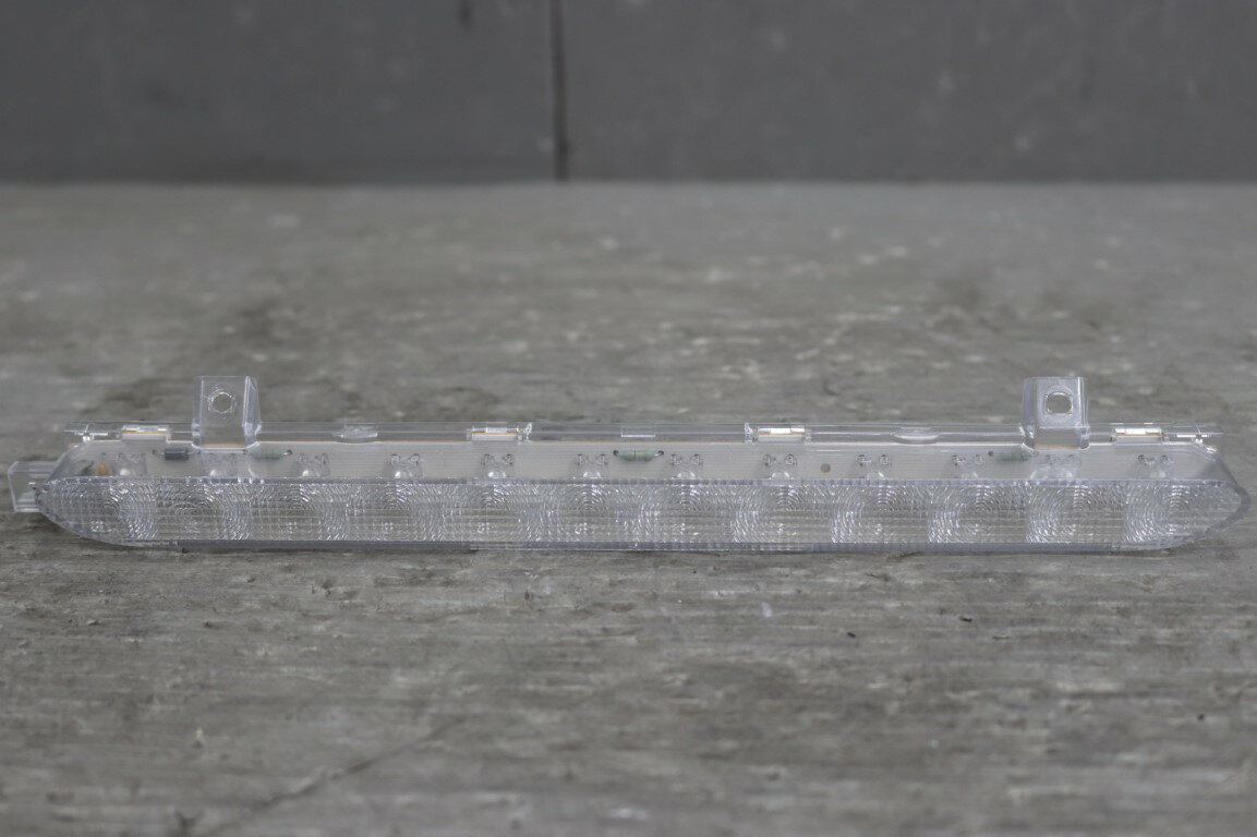 ミニクーパー BMW Mini 右H 前期(R56 MF16) 純正 破損無 動作保証 ハイマウントストップランプ ブレーキライト クリアタイプ 7 221 834 p060077 中古20251224