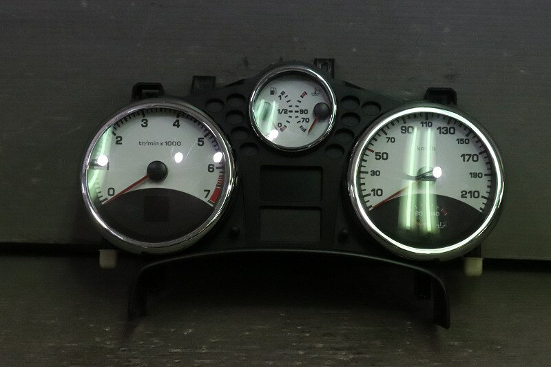 プジョー 207 (A75FW) 純正 スピードメーター タコメーター 28714km A2C53190337 p043385 中古20240226