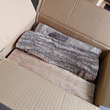 サクラ乾燥薪36cm大中割 Sボックス 使いやすい薪 2箱1梱包で配送可 デイキャンプ ソロキャンプ 薪ストーブ 暖炉 焚火台 キャンプファイヤー 飯ごう炊さんに まき たきぎ 桜 広葉樹