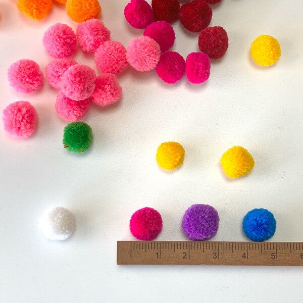 直径約1cm 10個セット カラフルポンポンパーツ 無地 ハンドメイドボンボンパーツ アクセサリーヘアゴム 営業日即日発送【ワールデザインmakiras】