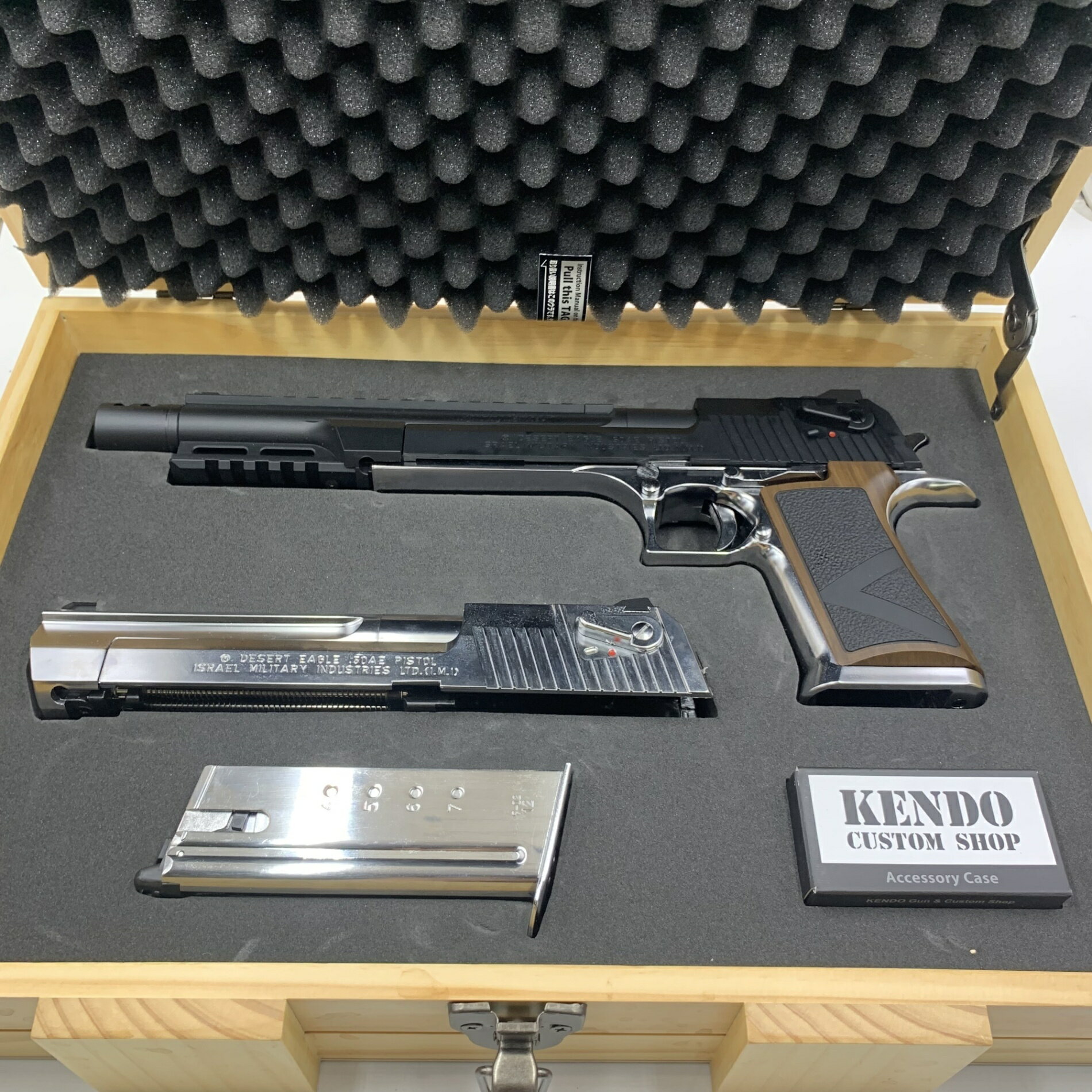 ■Lightning Hawk KENDO Custom Shop バイオハザード デザートイーグル 木箱付き 交換スライド マガジン..