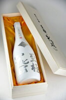 至極の花垣 さかほまれ大吟醸 720ml 木箱入り【花垣 大野市 株式会社 南部酒造場】(しごくのはながき)※掲載商品は在庫限りで、店頭にも陳列していますので、売り切れ(在庫足らず)の場合は御容赦下さい。★さかほまれ米のお酒は年1回の限定生産です。