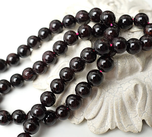【10粒/バラ売り】ガーネットAAAA インド産アルマンディンガーネット 8mm 柘榴石 穴あきビーズ バラ売り 粒売り 天然石 パワーストーン アクセサリー ハンドメイド パーツ ブレスレット ペンダント ネックレス ピアス イヤリング製作
