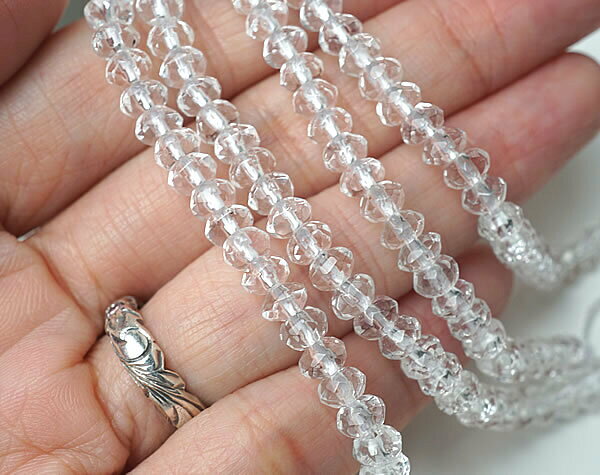 【3粒/バラ売り】水晶 ボタンカット 5mm 穴あきビーズ バラ売り 粒売り 天然石 パワーストーン アクセサリー ハンドメイド パーツ ブレスレット ペンダント ネックレス ピアス イヤリング製作