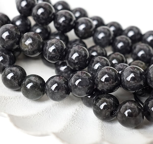 【20粒/バラ売り】黒翡翠 ミャンマー産天然翡翠 ひすい ヒスイ 8mm 穴あきビーズ ばら売り 粒売り 天然石 パワーストーン アクセサリー ハンドメイド パーツ ブレスレット ペンダント ネックレス ピアス イヤリング製作