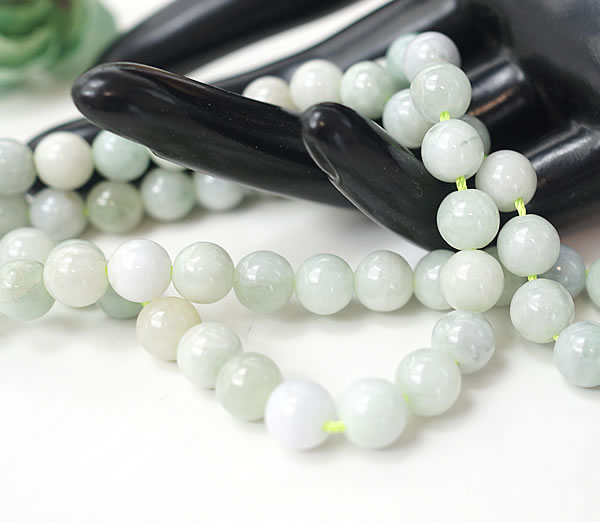 【20粒/バラ売り】ミャンマー産翡翠AAAA 8mm 穴あきビーズ ばら売り 粒売り ひすい ヒスイ 天然石 パワーストーン アクセサリー ハンドメイド パーツ ブレスレット ペンダント ネックレス ピアス イヤリング製作