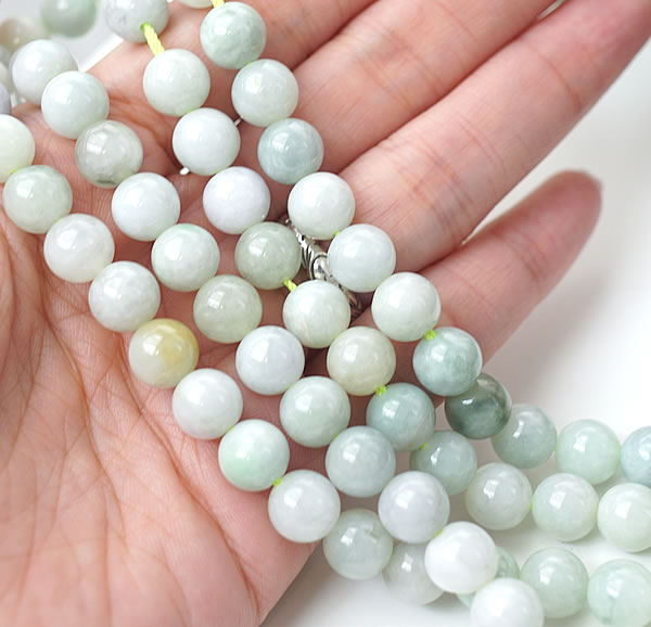 【20粒/バラ売り】ミャンマー産翡翠AAAA 8mm 穴あきビーズ ばら売り 粒売り ひすい ヒスイ 天然石 パワーストーン アクセサリー ハンドメイド パーツ ブレスレット ペンダント ネックレス ピアス イヤリング製作