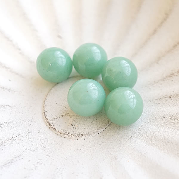 商品情報天然石アベンチュリンサイズ約10mm関連商品■12mmの丸玉はこちら■10mmの丸玉はこちら■20mmの丸玉はこちら天然石製品について天然石製品の特徴として天然由来の傷やくぼみ、内包物やクラック等が含まれることがあります。多少の天然...