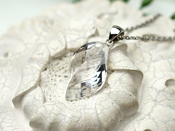水晶AAAAA ペンダント ネックレス 天然石 パワーストーン クリスタルクォーツ 宝石質 カット 4月の誕生石
