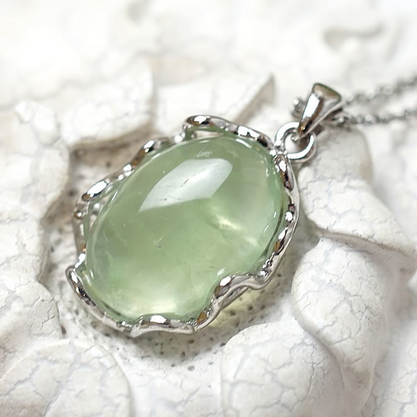 プレナイトAAAAA ウェーブ ペンダント ネックレス 天然石 パワーストーン SV925 葡萄石