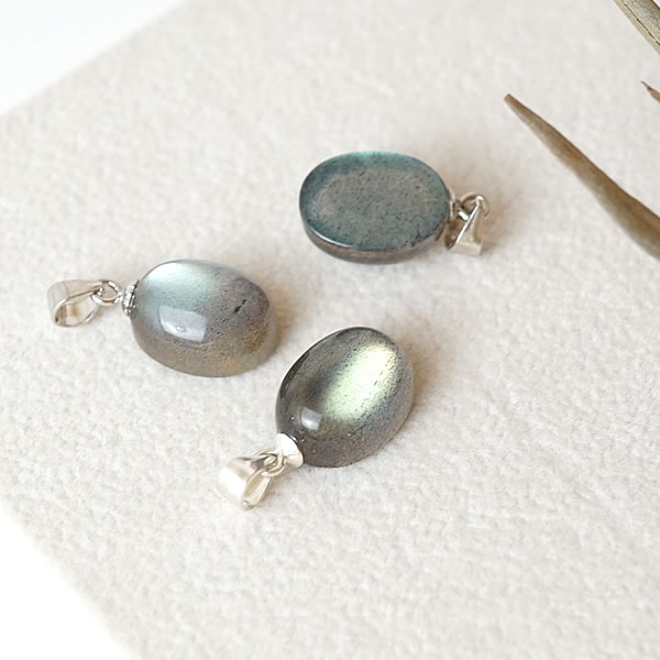 【最上級】ラブラドライトSA マダガスカル産 ペンダント ネックレス SV925 天然石 パワーストーン ブラックラブラドライト 曹灰長石