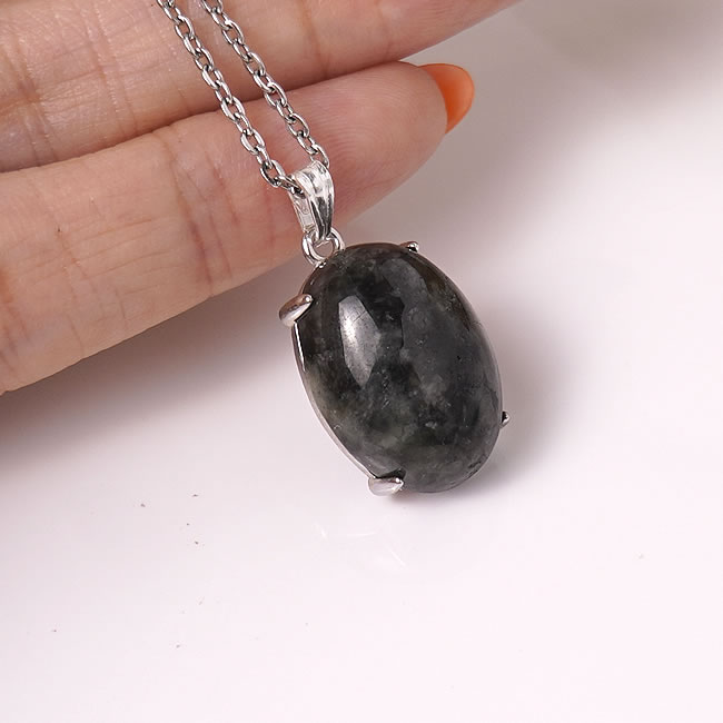 【希少/最上級】ミャンマー産 天然黒翡翠SA ペンダント ネックレス 天然石 パワーストーン 硬玉 ジェダイト ひすい ヒスイ 黒翡翠 5月の誕生石