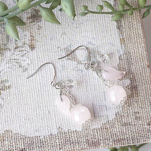 ローズクォーツ 天使の羽根ピアス 天然石 パワーストーン フックピアス ハンドメイドアクセサリー 紅水晶