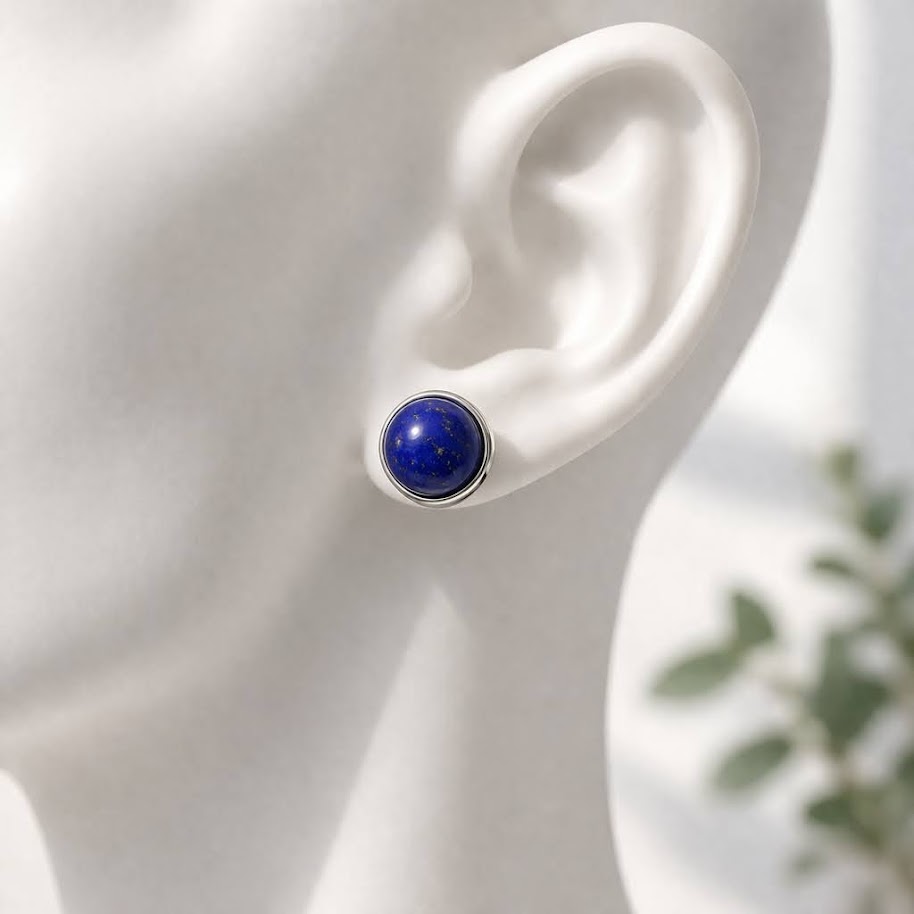 Ma Lina stone jewelryのラピスラズリ ピアス ラウンド SV925 瑠璃石 天然石 パワーストーン 9月誕生石 魔除け 厄除け 開運 幸運 お守り ブルー レディース ギフト｜アングル3