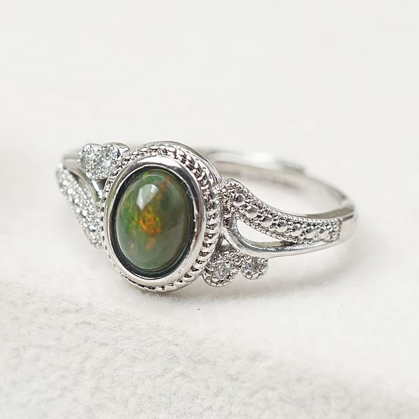 【一点物/伸縮式フリーサイズ】ブラックオパール プレシャスオパール エチオピア産 フリーサイズ リング 指輪 サイズ調整可能 天然石 パワーストーン アクセサリー ジュエリー