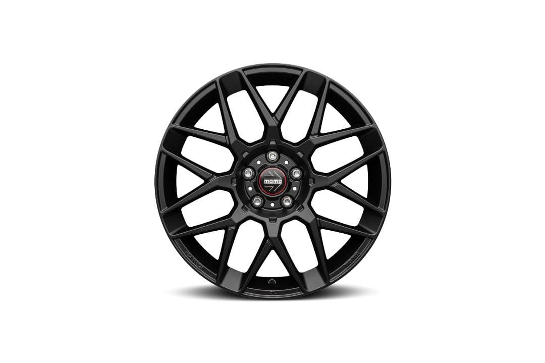 MOMOホイール　リベンジ2．08．0－18　4本マットブラック
