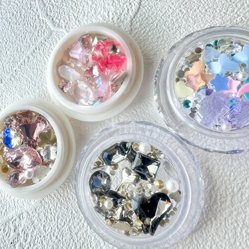 【メール便OK】ビジューパーツ ミックスパーツ ストーン Vカット ハート リボン 星 蝶々 ムーン パール..