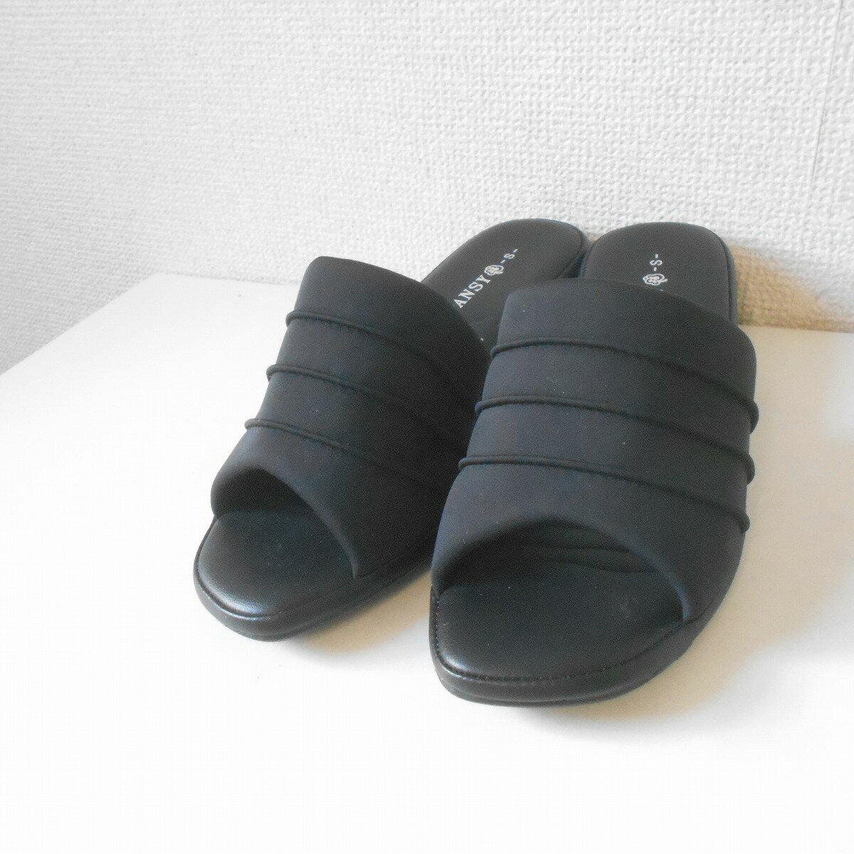 【中古】未使用 パンジー Pansy サンダル レディース S 黒 新品