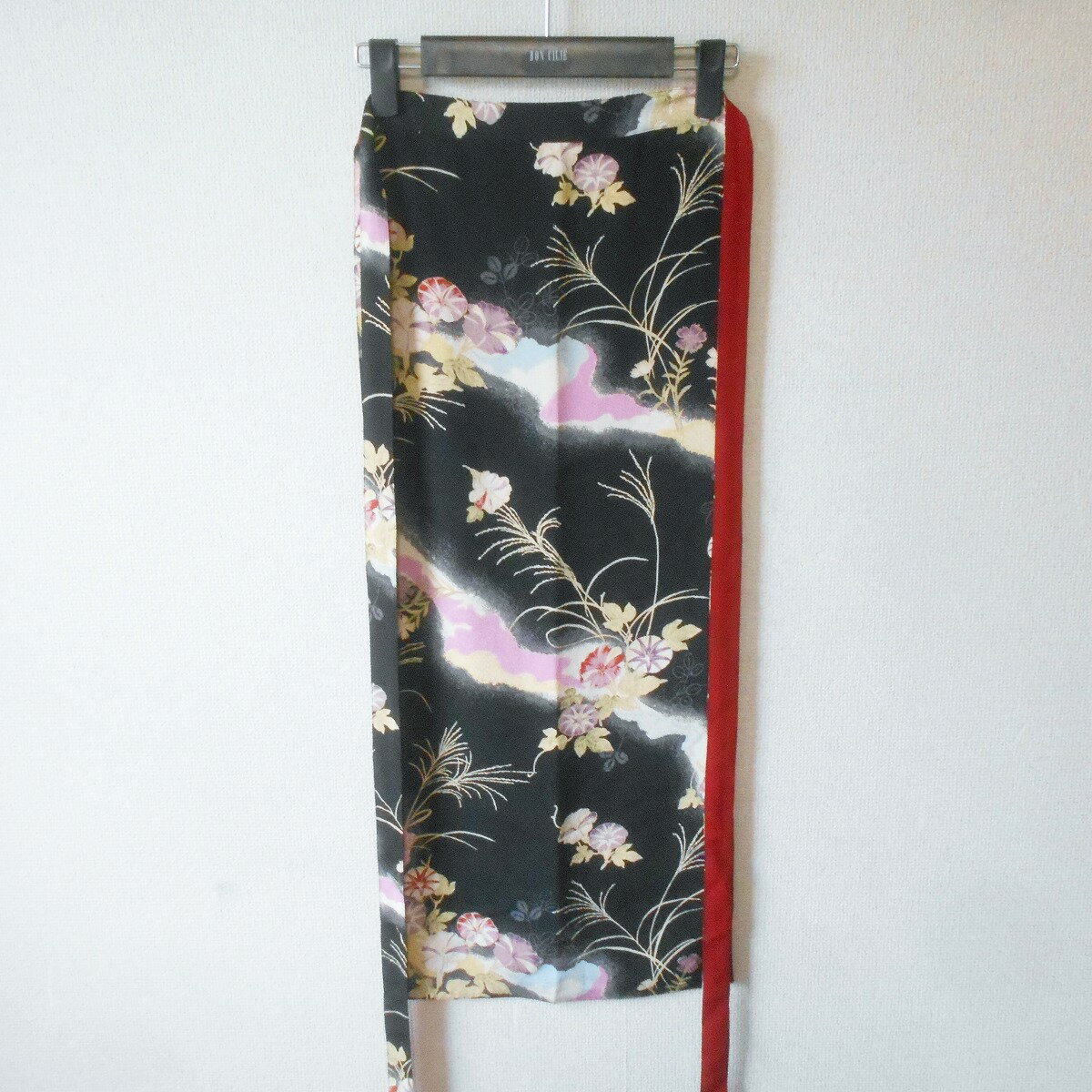 Rakuten - 【中古】カネコイサオ KANEKO ISAO 金子功 和柄 ちりめん セットアップ 用 エプロン タブリエ 黒