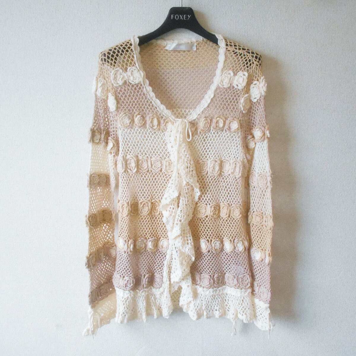 未使用 PINK HOUSE ピンクハウス フラワーモチーフ ニットカーディガン A2181KCD272 アイボリー レディース 古着 中古 USED PINK HOUSE - ピンクハウス お花 ロゴ モチーフ 綿 カーディガンの通販