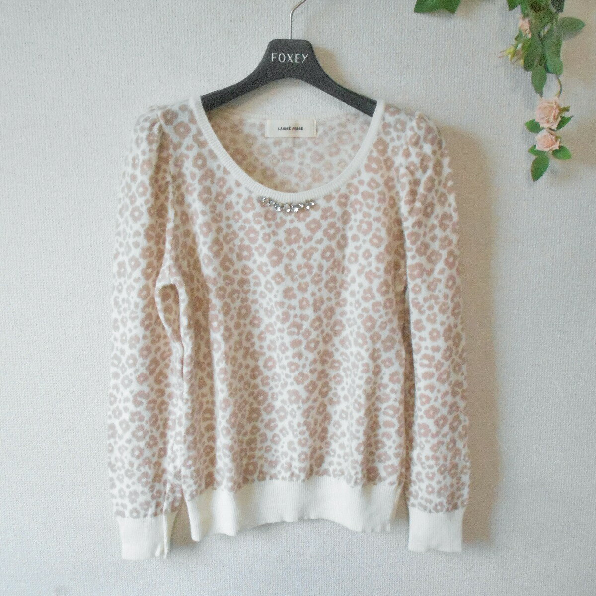 【中古】レッセパッセ LAISSE PASSE セーター レディース 秋 冬 アニマル 風 38 キラキラ 装飾付