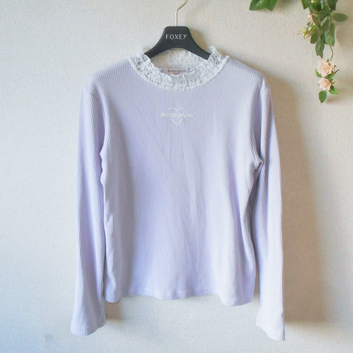 商品情報商品説明-コンディション【状態】USED品です。普通に使用してできる使用感はあるとお考えください。目立ったシミ、キズ、汚れは見られません。まだまだ十分に使用していただける状態です。素材【素材】ポリエステル65％　綿32％　ポリウレタン2％レース部分　ポリエステル100％サイズ【サイズ】L　（160cm）【実寸】・身幅（脇下）＝45　・着丈（背中央）＝53　・肩幅＝40　・袖丈＝57＊実寸は平置きです。多少の誤差があるかもしれませんがご容赦ください。ご注意モニター発色の具合により色合いが異なる場合がございます。その他＊このお品は他モールでの販売もしております。売れた場合は売り切れとさせていただいておりますが、万が一入れ違いの場合はご了承ください。【中古】メゾピアノ ジュニア mezzopiano Junior 160cm L カットソー キッズ 子供服 女の子 ナルミヤ メゾピアノ ジュニア mezzopiano Junior 160cm L カットソー ご不明な点はご遠慮なくお問い合わせください。 5