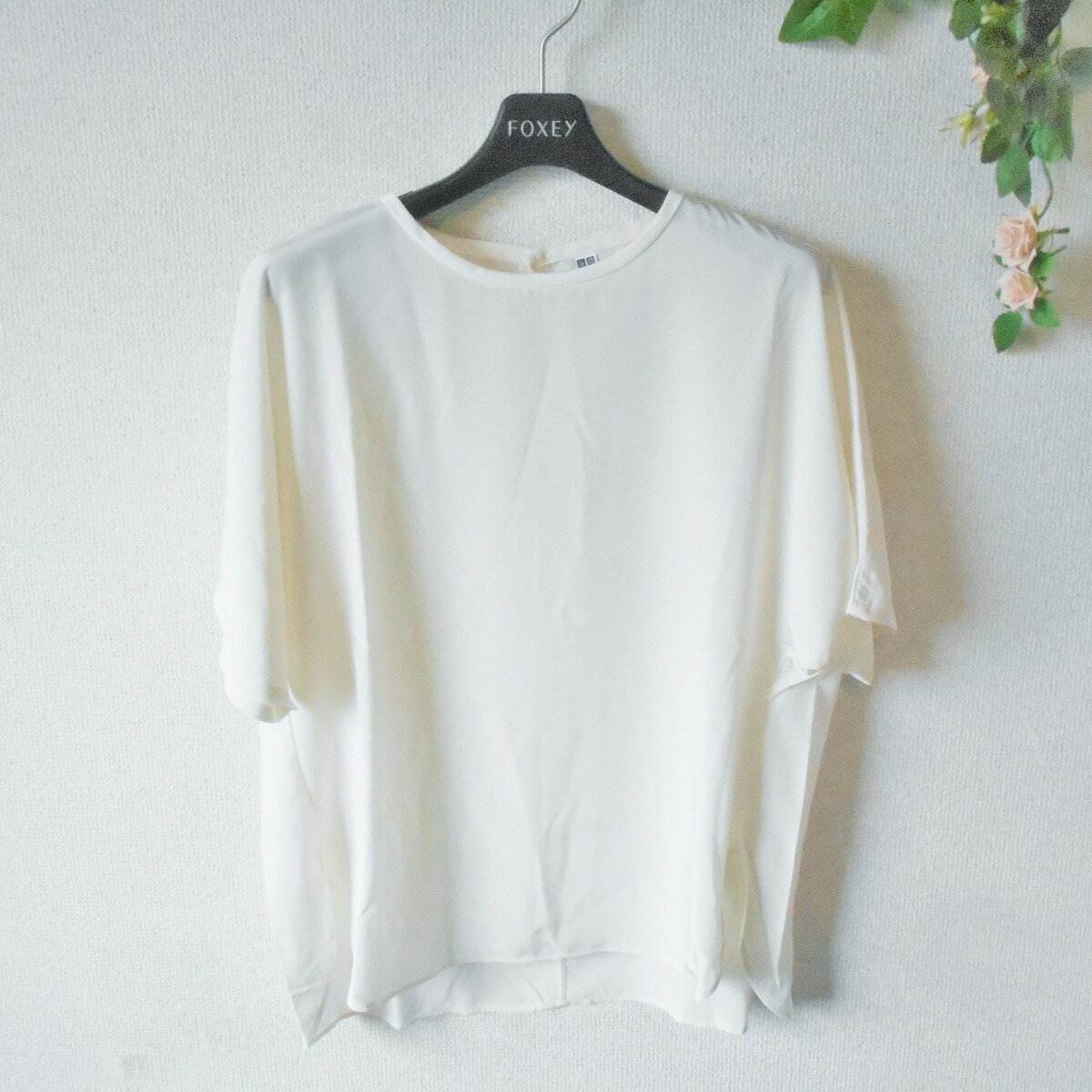 樂天商城 - 【中古】新品 タグ付き 1990円 ユニクロ UNIQLO ブラウス レディース S 未使用 半袖