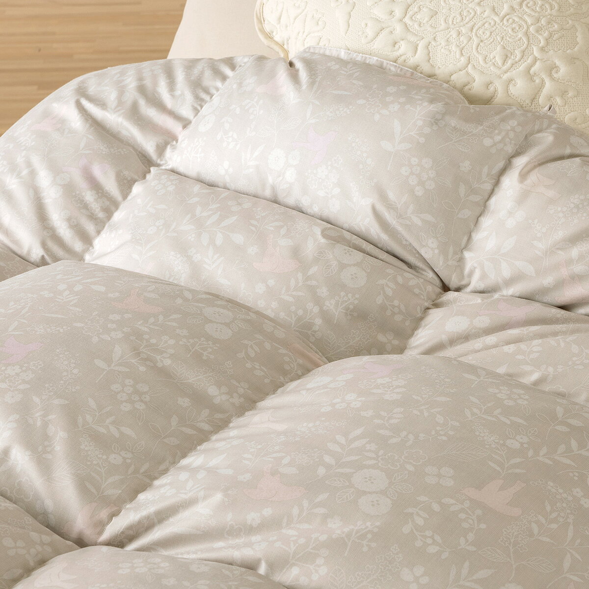 12/1限定★11％OFFクーポン マザーグース 羽毛布団 西川 ジュニア 小さいサイズ 子ども 子供用 グース 羽毛ふとん 【掛布団カバー等特典付】ハンガリー産マザーグースダウン93% 暖か1.0kg DP430 超長綿 綿100% 日本製 抗菌 掛け布団 掛布団 介護用 2