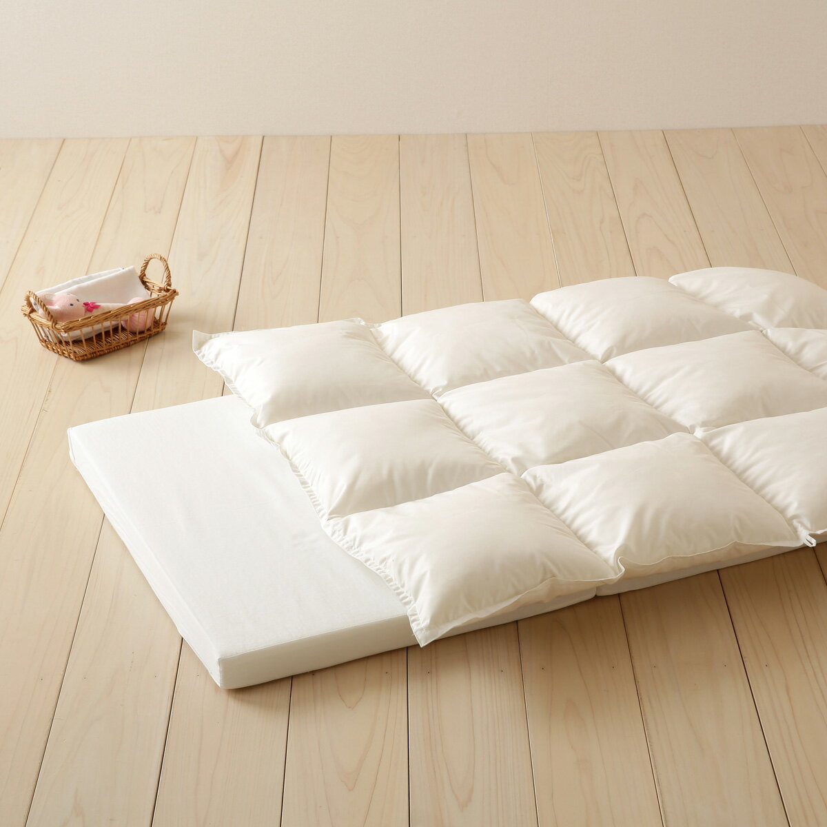 全品P5＆最大10％OFFクーポン★[28日16時～8H] 西川 ベビー布団 ミニ 羽毛布団 ベビー羽毛ふとん ホワイトダウン90% 西川産業 羽毛ふとん ウォッシャブル ヌード ベビー用 日本製 単品 洗えるベビー 2