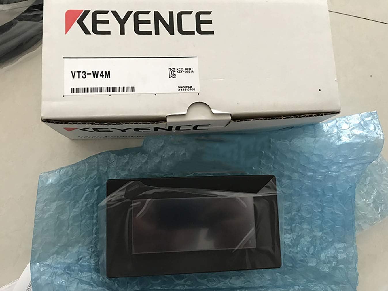 【新品 東京発 ★適格請求書発行可★】4型 STNモノクロ(白/桃/赤) RS-232Cタイプ タッチパネル VT3-W4M V..