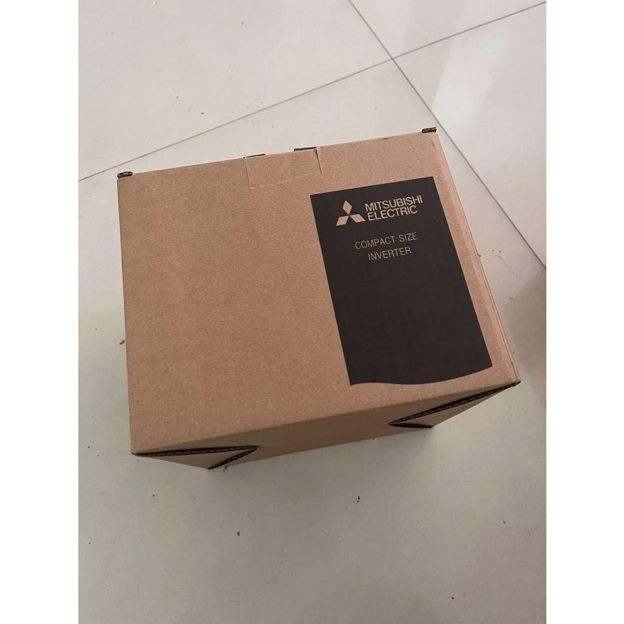 Rakuten - 【新品 東京発 ★適格請求書発行可★】MITSUBISHI 三菱 インバータ FR-A520-1.5K【6ヶ月保証】