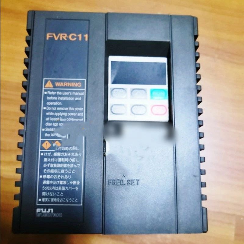 Rakuten - 【新品 東京発 ★適格請求書発行可★】FUJI 富士電機 FVR2.2C11S-2FN 2.2KW 220V用インバーター 【6ヶ月保証】