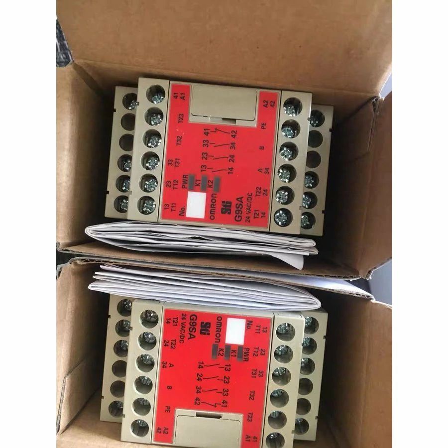 Rakuten - 【新品 東京発 ★適格請求書発行可★】OMRON オムロン G9SA-301-300 用 セーフティコントローラ【6ヶ月保証】