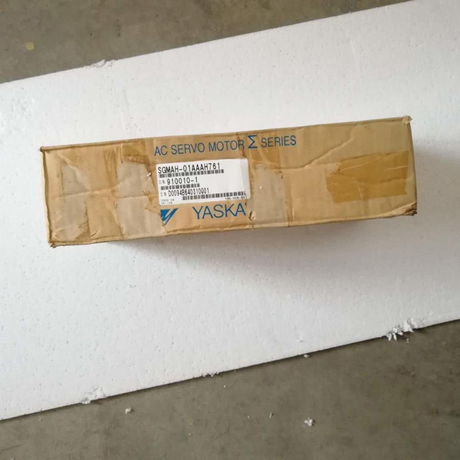 Rakuten - 【新品 東京発 ★適格請求書発行可★】YASKAWA サーボモータ SGMAH-01AAAH761【6ヶ月保証】