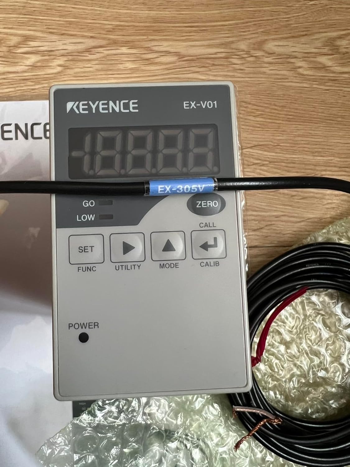 Rakuten - 【◆新品 東京発◆ 適格請求書発行可◆】KEYENCE アンプユニット NPN EX-V01 EX-V シリーズ 高速・高精度デジタル変位センサ【6ヶ月保証】