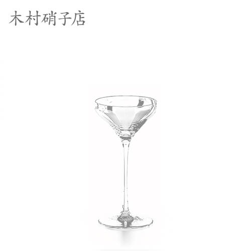 関連商品4595 Rap ラップ R3oz カクテル×6脚セット 業務用4594 Rap ラップ R4oz カクテル×6脚セット 業務用4597 Rap ラップ S3oz カクテル×6脚セット 業務用4596 Rap ラップ S4oz カクテル×6脚セット 業務用4599 Rap ラップ ST3oz カクテル×6脚セット 業務用4598 Rap ラップ ST4oz カクテル×6脚セット 業務用4601 Rap ラップ Y3oz カクテル×6脚セット 業務用｜商品名｜Rap ラップ Y4oz カクテル×6脚セット 業務用｜メーカー｜木村硝子店｜品番｜4600｜製品サイズ｜口径：82mm、高さ：165mm、容量：140cc｜材質｜ソーダガラス｜商品特徴｜オーソドックスなデザインでまとめたシンプルなシリーズ。日本の職人によるハンドメイドのカクテルグラスです。｜製造国｜日本｜関連シリーズ｜ラップ｜備考｜こちらの商品は業務用の商品となり、梱包形態が簡素で専用化粧箱以外での納品の場合が多くございます。そのためギフト用でのご注文はおすすめできません。商品のお届けに関しましては正規メーカー代理店の「株式会社木村硝子店」より直送にてご納品させて頂く可能性がございます。出荷元は木村硝子店になっておりますが、グラスの破損等の配送時における事故における連絡は、「木村硝子店」ではなく当店へご連絡をお願い致します。｜メインカテゴリ｜ワイングッズ館＞グラス＞カクテルグラス｜配送方法｜通常：宅配便（メール便不可商品）◆送料込みの表示がある商品でも、北海道・沖縄県は別途送料2,835円を頂戴します。当店及びメーカーで欠品の場合でもご購入でいる場合がございます。欠品時の納期はメールでご連絡します。注意こちらの商品は交換・返品不可となります。※初期不良以外のご購入者様都合の交換・返品ができません。この商品はお取り寄せになりますこちらの商品は、ご注文確認後メーカーより取り寄せとなります。他のサイトでも同時販売しておりますので、在庫更新のタイミングにより商品をご用意できない場合がございます。メーカー在庫が欠品の場合もございますので予めご了承ください。別途、メールにてご案内させていただきます。シーズン品につきましては、在庫変動が激しいため欠品の可能性がございます。お急ぎの場合は、お手数ですがご購入前に在庫のご確認をお願いいたします。