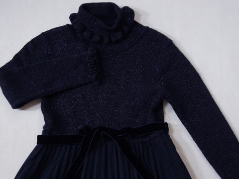 [m] ファミリア familiar アウトレット 子供服 女の子 110cm 長袖 ニット ワンピース 紺 ラメ タートルネック フォーマル 発表会 パーティー 結婚式 秋 冬 ★3 冬服 ガールズ 女児 キッズ 【中古】 ユーズド リサイクル
