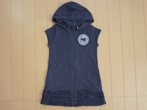 樂天商城 - [m]ベベ bebe アウトレット 子供服 女の子 100cm 半袖 ワンピース グレー 無地 コサージュ付き ★4 ガールズ 女児 キッズ 【中古】 ユーズド リサイクル 古着