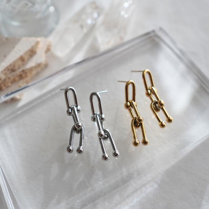 樂天商城 - 【ステンレス製/U字ステッチチェーンピアス】【ゴールド/シルバー】ステンレスピアス カジュアルピアス モードピアス