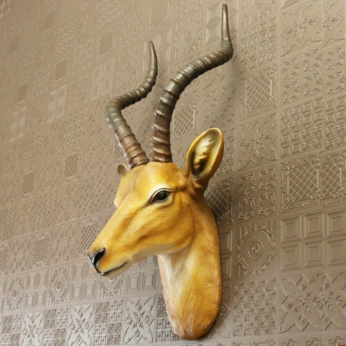 アフリカン アンテロープ ウォールハンギング オブジェ【壁掛けインテリア 動物 サバンナ】
