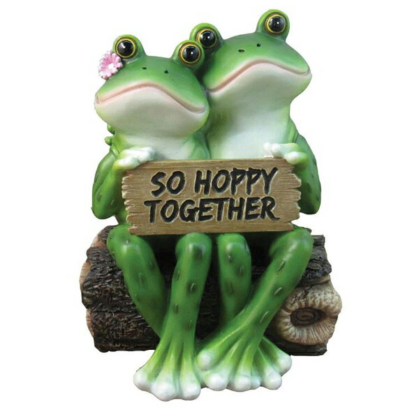 乐天商城 - 【オブジェ】丸太に座る カエルのカップル So Hoppy Together【フロッグ 置物 フィギュア 雑貨 インテリア 動物】