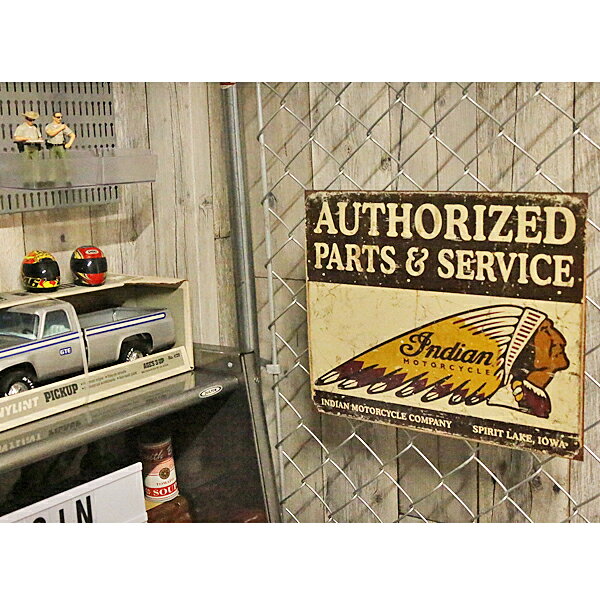 ブリキ看板 インディアン モーターサイクル ロゴ ビンテージ調 32cm×40.5cm Made in USA ■ INDIAN MOTORCYCLE 車 カー インテリア 雑貨 壁掛け ガレージ ブラウン イエロー レッド [2]