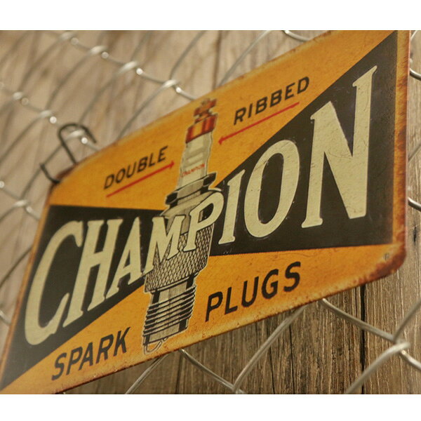 メタルサイン CHAMPION SPARK PLUGS ロゴ ビンテージ調 20cm×30cm ■ チャンピオン スパーク プラグ DOUBLE RIBBED インテリア 雑貨 壁掛け ガレージ [2]