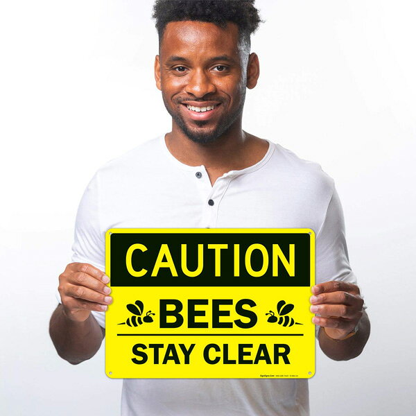 メタルサイン "CAUTION BEES STAY CLEAR" 注意 蜂がいるので近付かないで 縦25.5cm×横35.5cm アメリカ製 ■ ハチ ミツバチ 注意 インテリア アルミ 看板 アメリカ雑貨 壁掛け ショップ ガレージの商品画像 2