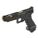 【商品詳細】 EMG/UMAREX G34 JW2 TTI Combat Master MOS ガスブローバックピストル (Official Licensed/GHKシステム) Black 伝説の殺し屋を題材とした映画「John Wick 2」にて主人公が使用する銃として鮮烈な印象を残したカスタムグロックがTTI正規ライセンスを取得して登場！ Taran Tactical Innovationsのパーツを最大限に生かしたフルカスタムとなっており、スライドやバレルは勿論、マグウェルやマガジンベースパッドなど機能性に優れた外装パーツがふんだんに組み込まれています。 また、グリップフレームはGen.3をベースとして、手作業により丁寧にステッピング加工が施された豪華仕様となっています。 スライドにはMOS（Modular Optic System）を採用し、付属のアダプタープレート（4枚/実物規格）を使用して、RMRなどの光学照準器を素早く簡単に取付できます。 注入バルブには、国内で使用されるガスに最適化するため、吹き戻しや効率的なガス注入が期待できるタニオコバ注入バルブを標準装備。 内部エンジンにはGHK製グロックに使用されているライフルクラスの大型ノズルを内蔵しているため一味違う小気味良いシャープな撃ち心地が実現しています。 さらに、実銃に近いトリガープルも再現していることから、外観、実射性能共に両立した至高のカスタムグロックに仕上がっています。 【TTIスライド＆アウターバレル】 最も大きな特徴であるスライドは、軽量・堅牢な6000系のアルミ合金で製作。 コンピュータ制御によるCNC切削加工により、ウィンドウカットやセレーション、刻印など複雑な形状が精巧に再現されています。 ポリッシュ加工による光沢とラインもリアルに再現しており、アクセントとなるゴールドバレルを引き立たせる、 大きく肉抜きされたウィンドウカットと相まって、美しさをも感じさせる秀逸な構成となっています。 【TTIサイト＆マグウェル＆マガジンベースパッド】 サイトは素早い照準に適したタイプ。 視認性の良いグリーンインサートが組み込まれたフロントサイトと、反射防止スリットが個性的なリアサイトにより優れた機能性を実現しています。 マグウェルにはコンペティションライトニングタイプを採用。 前方に設けられたリリーフカットと大型のファンネルによりハイパフォーマンスのファストリロードが期待できます。 幅広のファンネル設計のため同社タイプのマガジンベースパッドと併用することも可能です。 マガジンにはマガジンベースパッドが標準装備。 若干の重量を付加することで空マガジンの自重落下補助とファストリロードが実現します。 サイドのイモネジとプッシュピンにより固定する方式のため容易に着脱が可能で、 フィールドストリッピングやクリーニングなどストレスなくメンテナンスを行うことができます。 【ステッピングフレーム】 グリップフレームは、フィンガーチャンネルが特徴のGen.3タイプ。 フレーム全体には快適なグリッピングに効果のあるステッピング加工が手作業により一丁一丁丁寧に仕上げられています。 また、しっかりと深く握り込みが可能なトリガーガード部のアンダーカット、マガジンリリース部のリセスカットなど、 熟練シューターによるフィードバックに基づくエルゴノミクスデザインも取り入れられています。 【基本仕様】 全長：230mm 重量：614g(マガジン219g) 装弾数：20+1発 使用BB弾：6mm 材質：アルミ/ナイロン HOP調整：可 ブローバック：あり 発射機構：セミオート パワーソース：HFC134a 改正銃刀法規準適合(0.989J以下) 【サイトアダプタープレート】 プレート01（ピッチ/mm）- Eotech / Doctor / Insight / Meopta / Vortex (Viper & Venom) プレート02（ピッチ/in）- Trijicon RMR・SRO / Holosun (507C) / Swampfox プレート03（ピッチ/in）- C-MORE / Sig Sauer (Romeo3) / Vortex (Razor) プレート04（ピッチ/mm）- Leupold Delta Point ※商品パッケージは"GLOCK17"とプリントされていますが、商品自体はGLOCK34となっておりますので、予めご了承ください。 ※アダプタープレート取付用のネジ付属しますが、光学機器について各メーカーサイズが違うため、取付用のネジは付属しておりません。 ※プレート02ネジ規格：（ピッチ/in）BSPG #6-32 Inch、9.9mm 【関連商品】 ■UMAREX関連商品はこちら！ ■ジョン・ウィック関連商品はこちら！ ※18歳未満の方には販売できません。 【トイガンについて注意事項】 トイガン（ガスガン、電動ガン、モデルガン）につきましては、 BB弾・ガス、火薬を使った動作確認を行いますと中古品扱いとなってしまうため、 当店では実施しておりません。お客様にお届けする際は商品外観のみを検品して出荷致します。 外観に問題がなくご購入後の動作に問題がある場合は、 恐れ入りますが、各メーカーに直接お問い合わせ下さい。 海外メーカー製のトイガンにつきましては、メーカー問い合わせが難しい場合がございます。 （一部問屋さん経由で対応可能） 動作上の問題が発生した場合にお客様ご自身で解決できることが前提の上級者向けの商品となりますので、 ご理解の上、お買い求めください。（商品説明欄に上級者向けと記載しております） 商品外観に傷・汚れなどある場合は、交換もしくは返品対応させて頂きますので、 その際はお手数ですが、当店にお問い合わせ下さい。 【注意事項】 輸入品を含む一部の商品は検品のため開梱させて頂く場合がございます。また、新品であってもパッケージや本体に細かな傷や汚れがある場合がございますので、ご了承のうえお買い上げ頂きますようお願い致します。これらの傷は海外輸送時やアンティーク品のためについたものであり、不良品や中古品ではありませんのでご安心下さい。