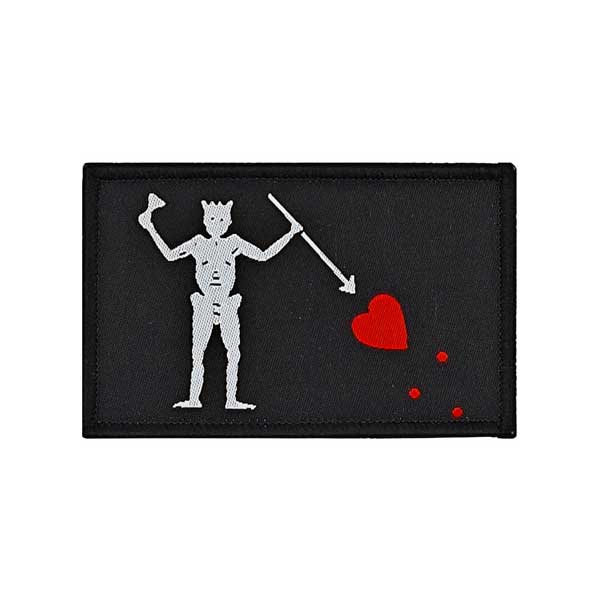 黒ひげ海賊旗 エドワードティーチ パッチ 5cm×8cm ■ ジョリーロジャー ワッペン 雑貨 小物 ミリタリー ..